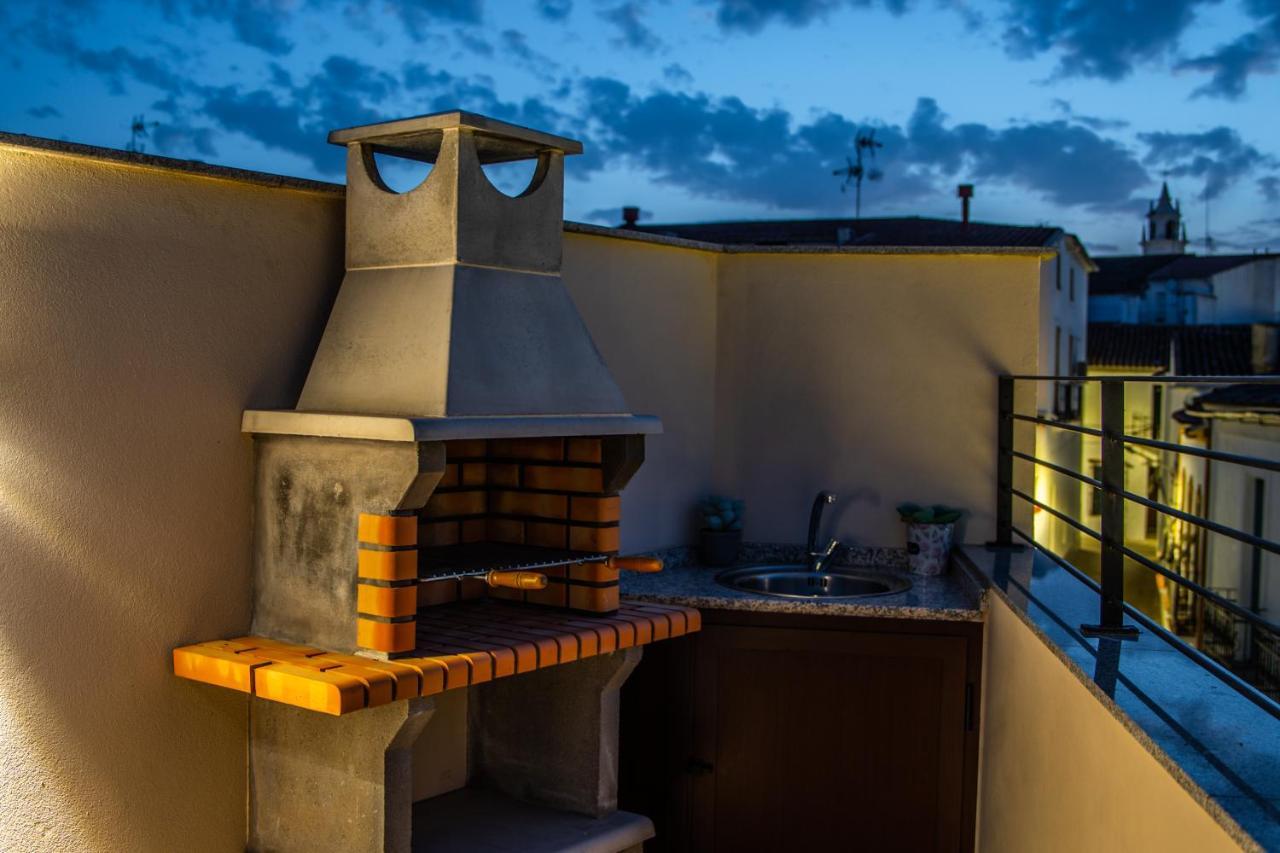 Apartamentos Turisticos El Altozano Fuentes de León Exteriör bild