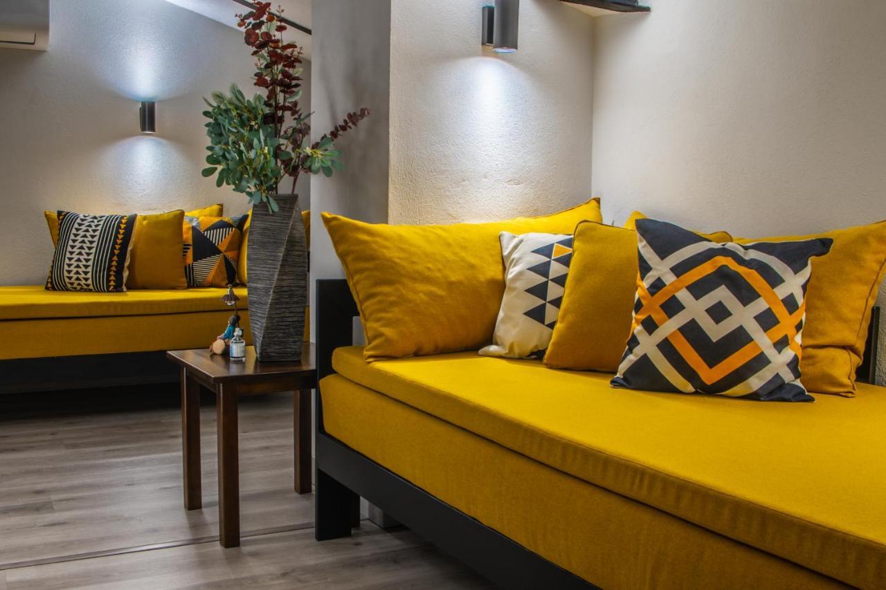 Apartamentos Turisticos El Altozano Fuentes de León Exteriör bild