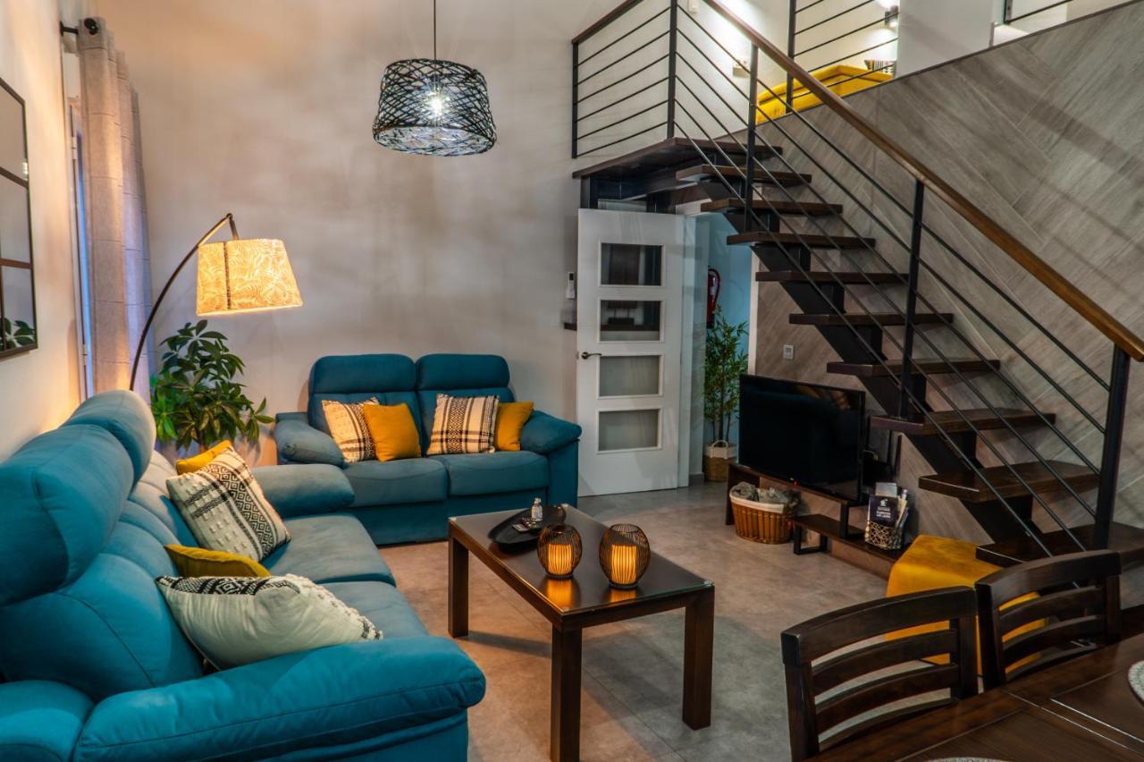 Apartamentos Turisticos El Altozano Fuentes de León Exteriör bild
