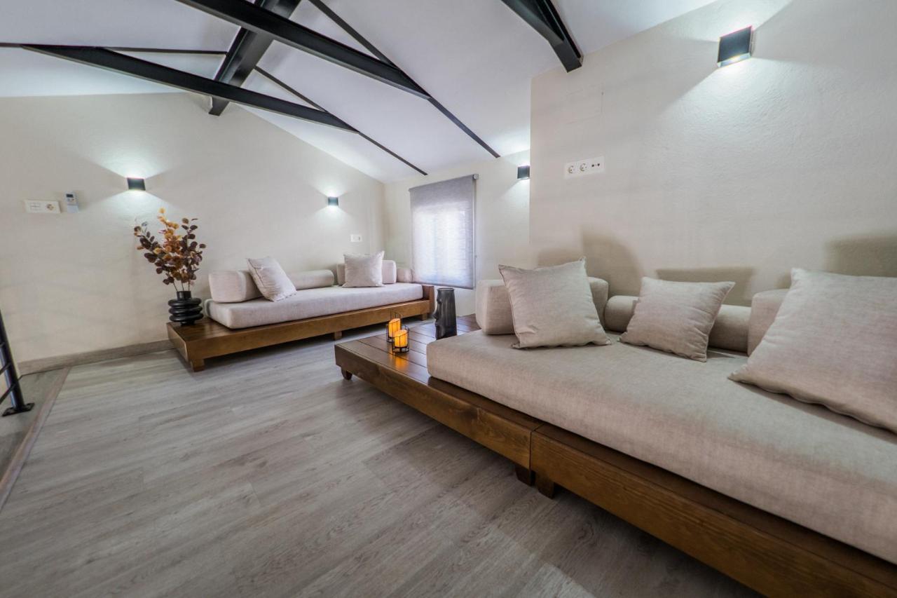 Apartamentos Turisticos El Altozano Fuentes de León Exteriör bild